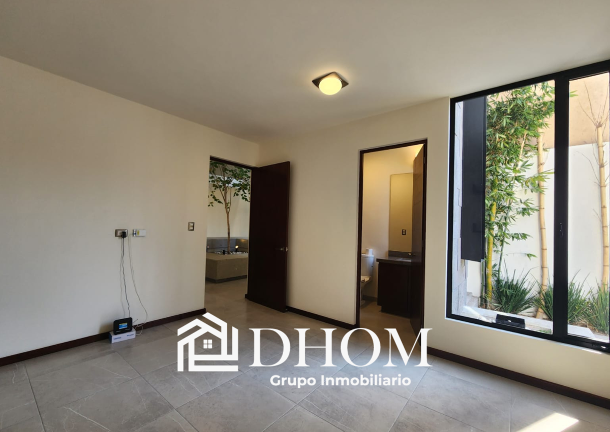 2 de 29: Recámara en planta baja o estudio con baño completo