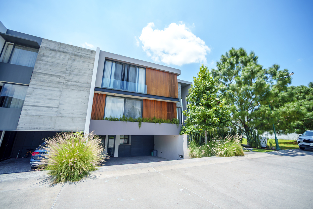 1 de 40: Fachada