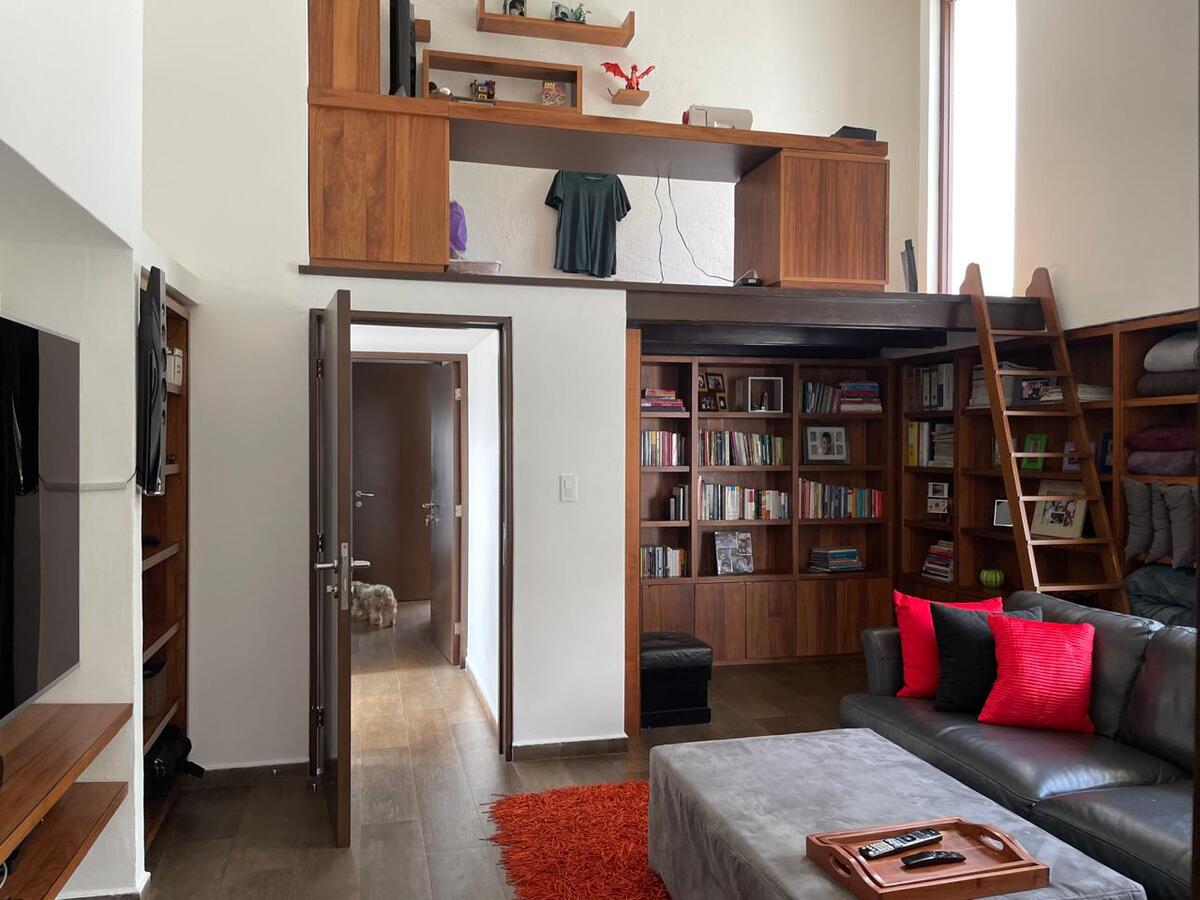 9 de 39: Family -room con tapanco