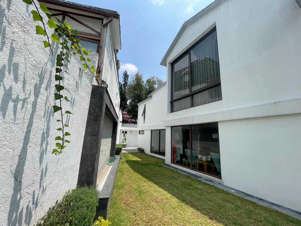 38 de 39: Jardín