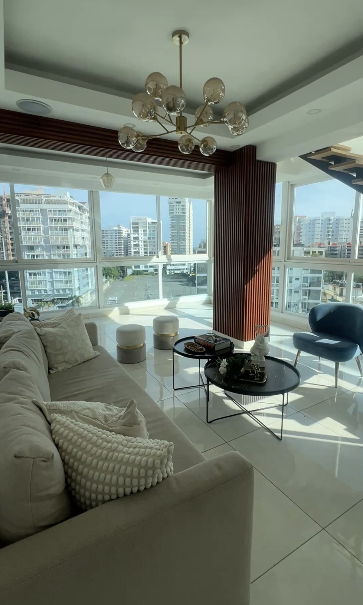 1 de 26: Sala