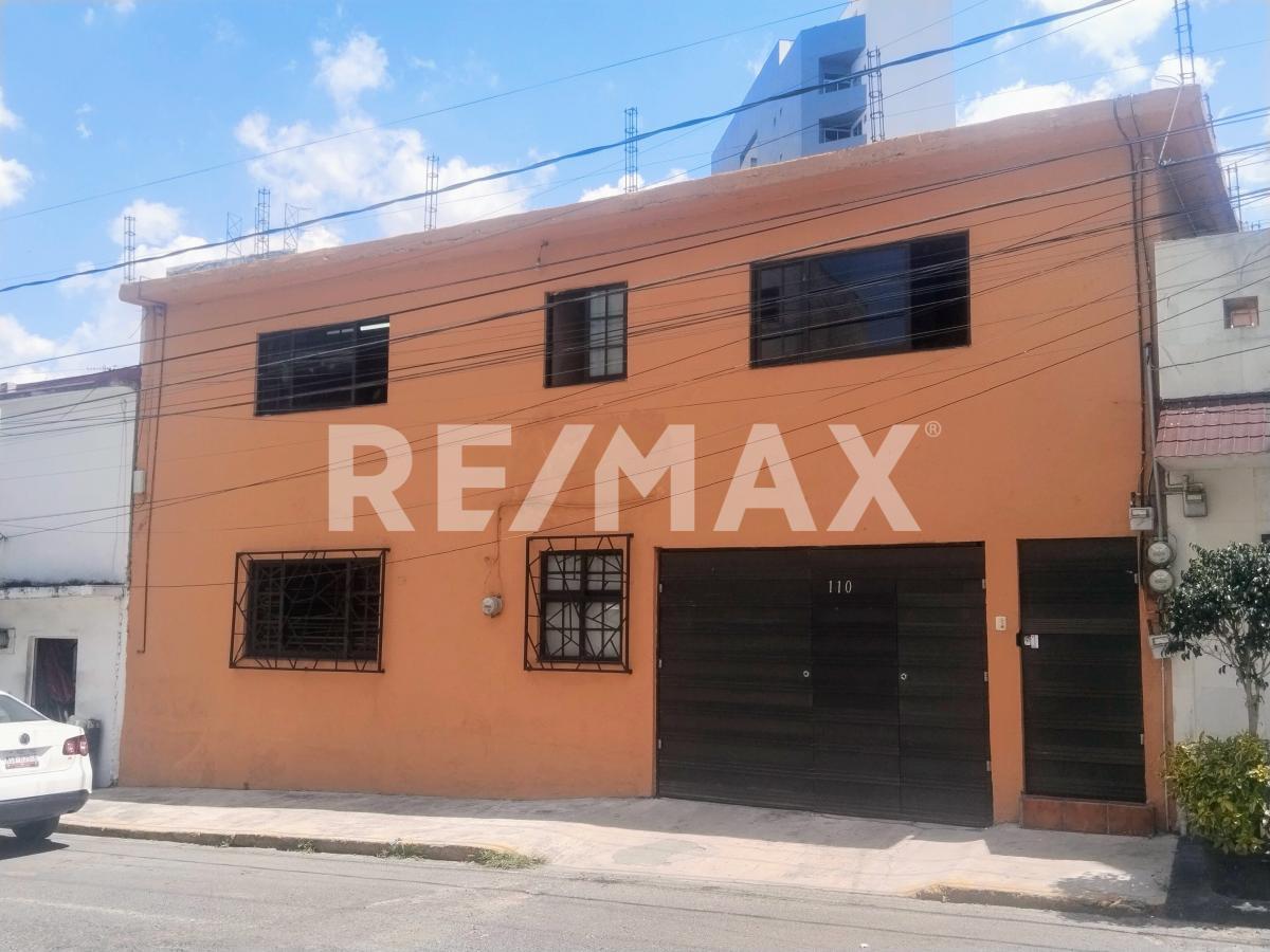 1 of 48: Fachada exterior