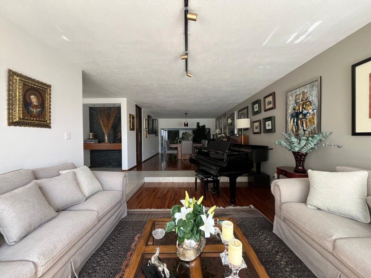 2 of 35: Casa en Venta en Las Águilas Rayo Vende ®