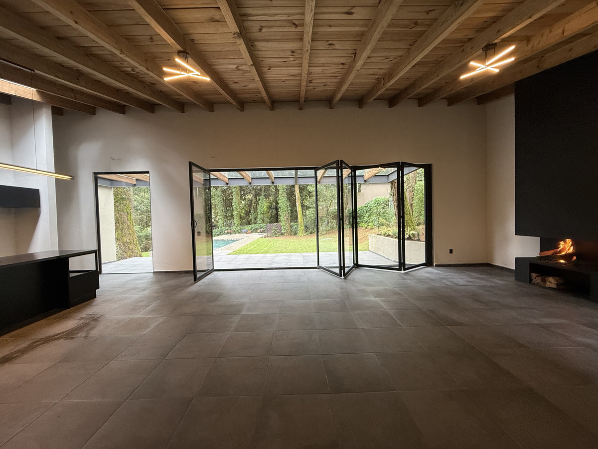 5 de 33: Espacio sala comedor, cocina abierta