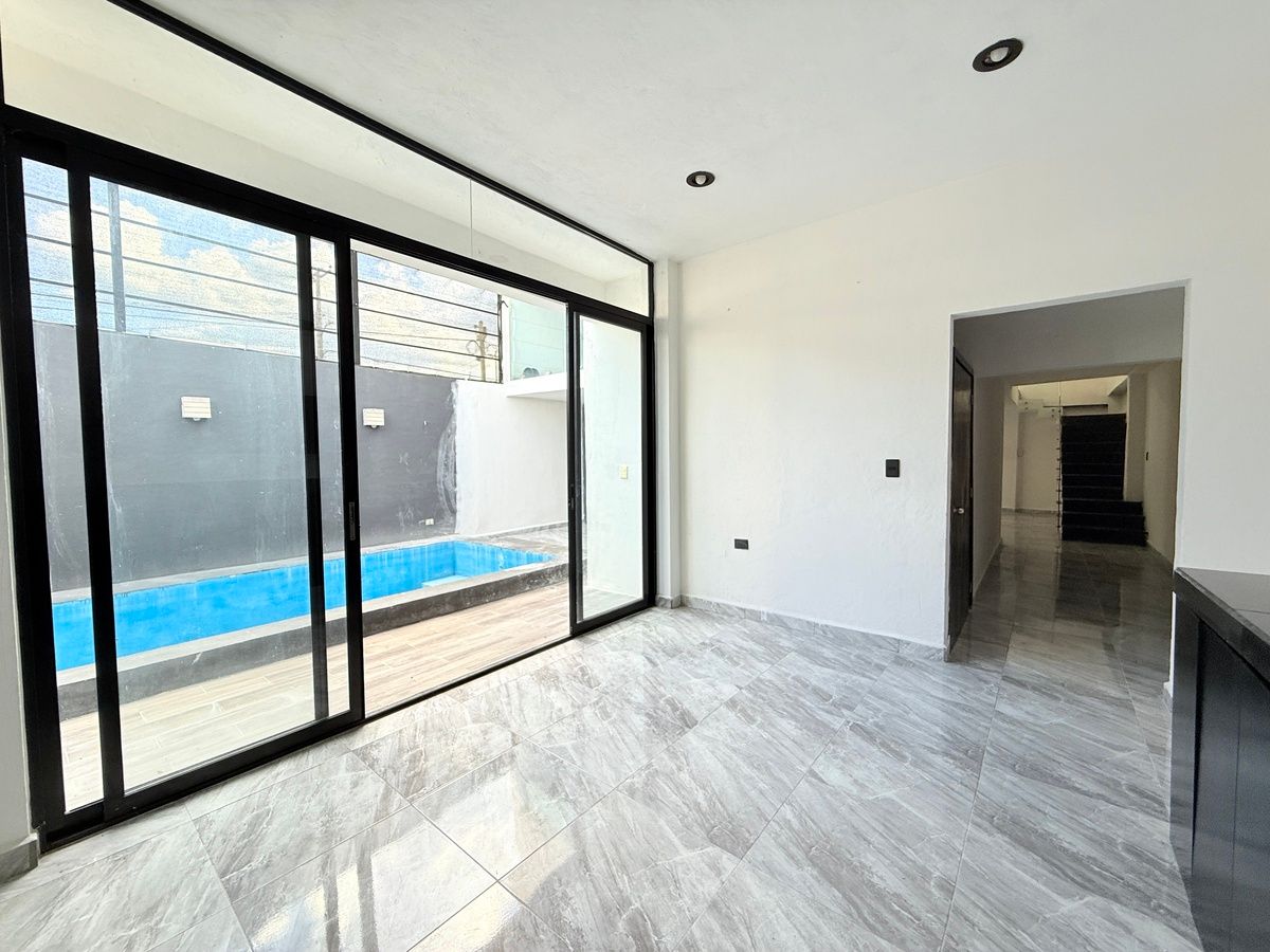 CASA EN VENTA DE 3 RECÁMARAS Y DOS PLANTAS EN KANASIN - foto 4