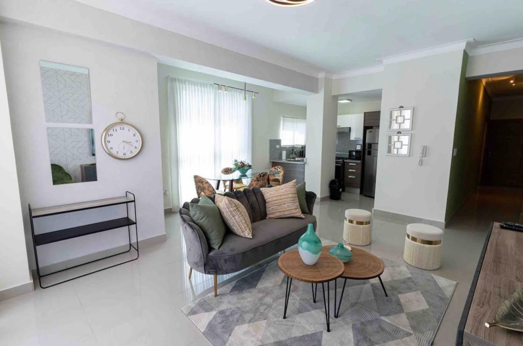 Apartamentos en Venta Evaristo Morales, Santo Domingo