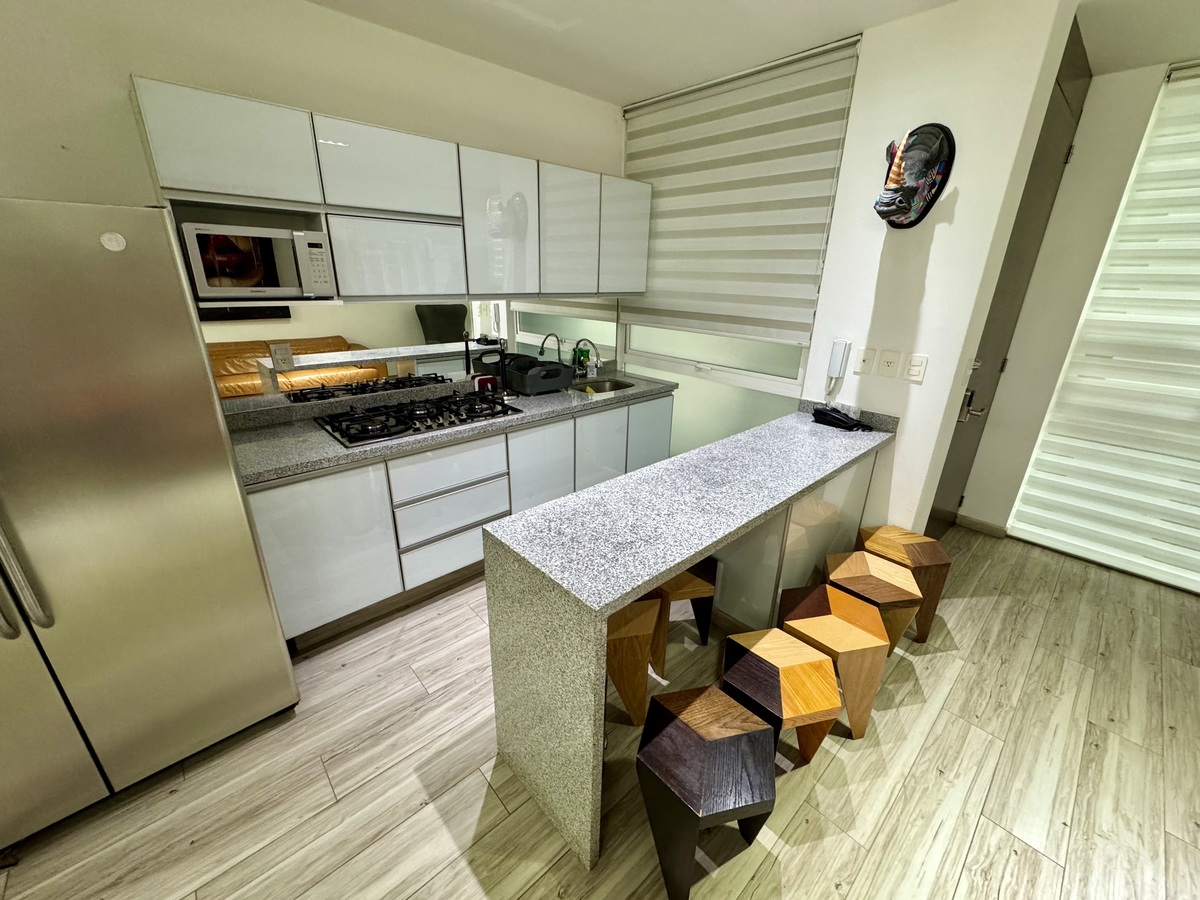 7 of 34: COCINA