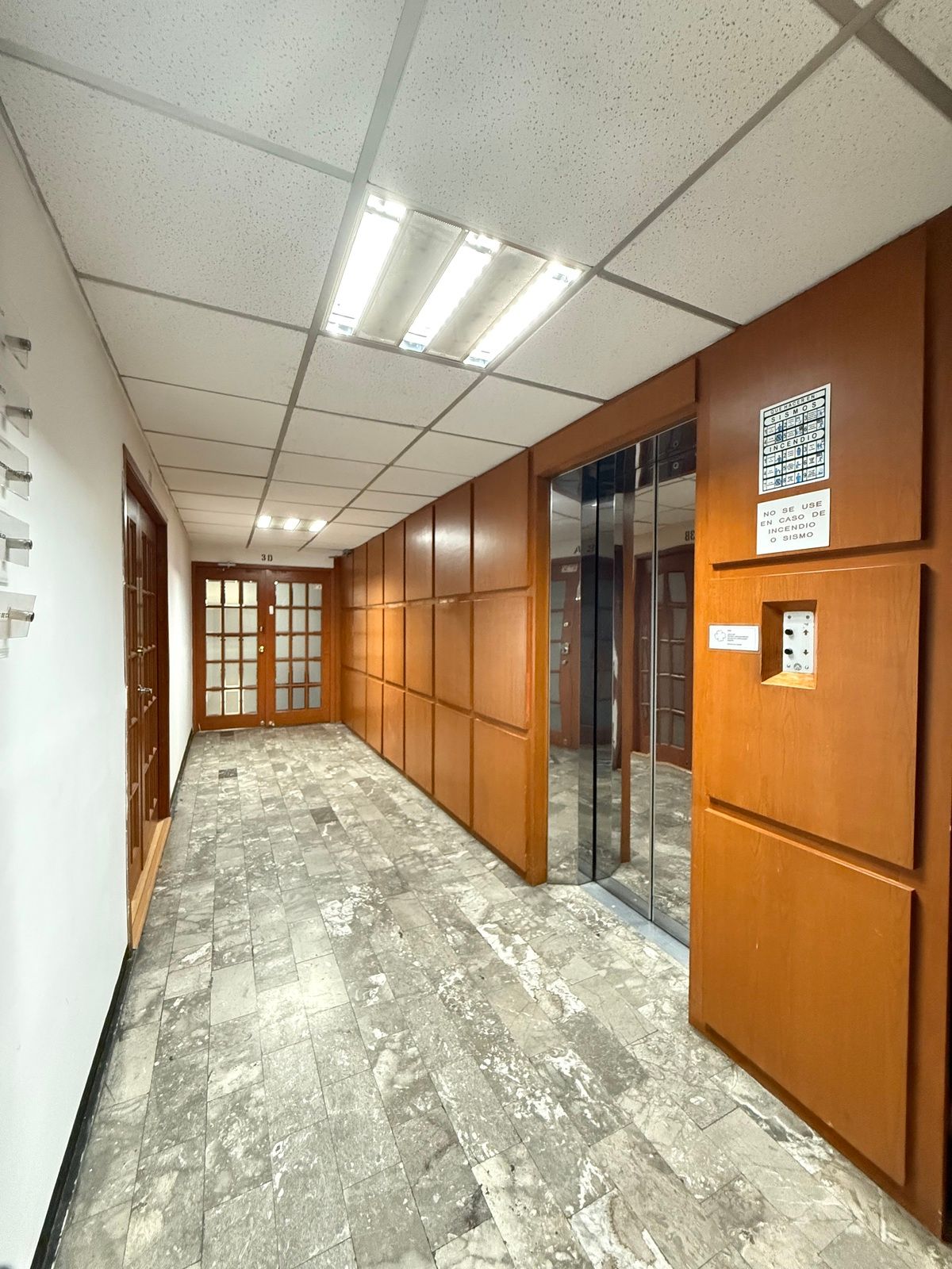 EDIFICIO EN VENTA. USO COMERCIAL AV INGENIEROS MILITARES.