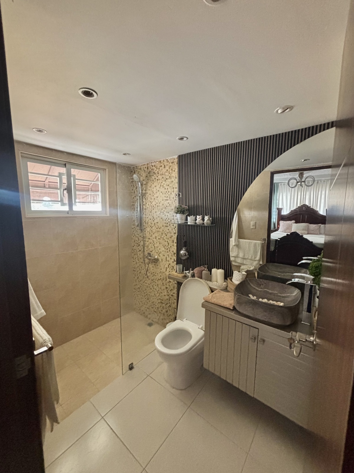 8 de 17: Baño dormitorio principal