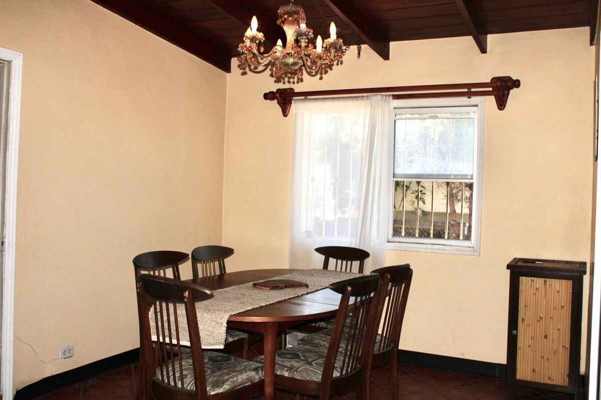4 of 19: Comedor
