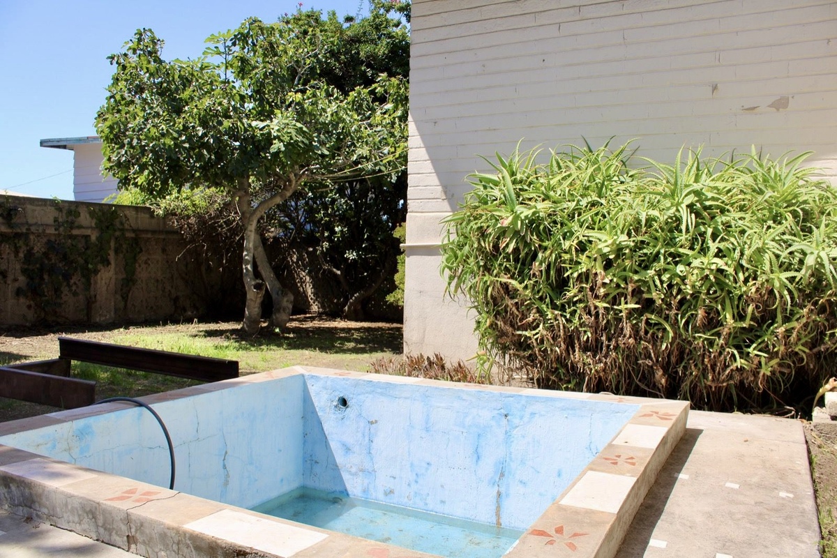 1 of 19: Patio trasero