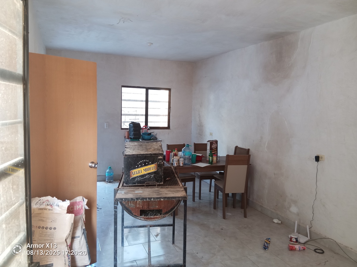 3 of 12: Sala comedor