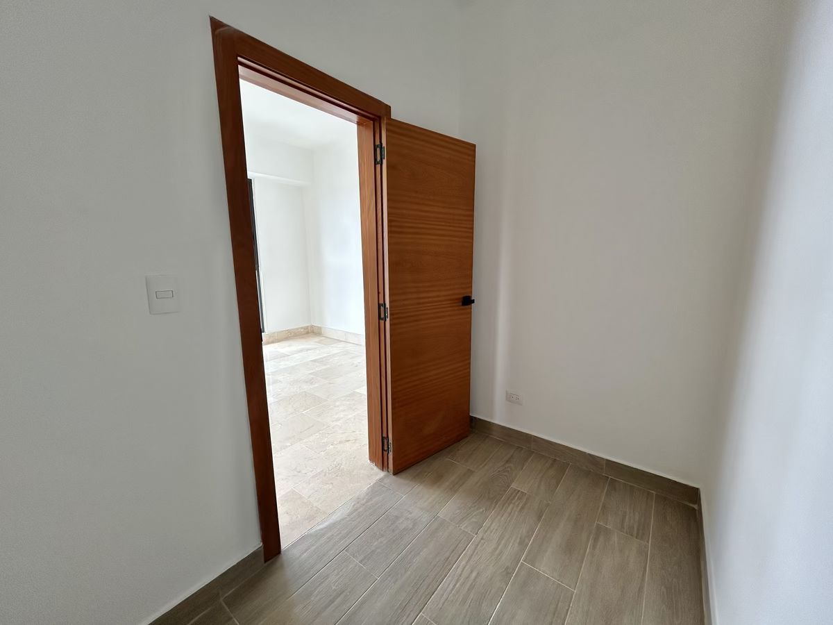 15 de 23: Walk-in closet principal