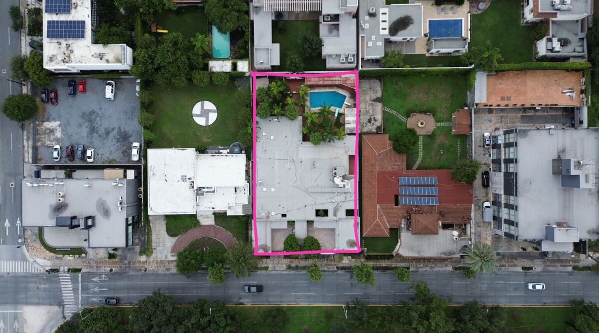 https://assets.easybroker.com/property_images/5472483/94840499/EB-UA2483.jpeg?version=1756146042