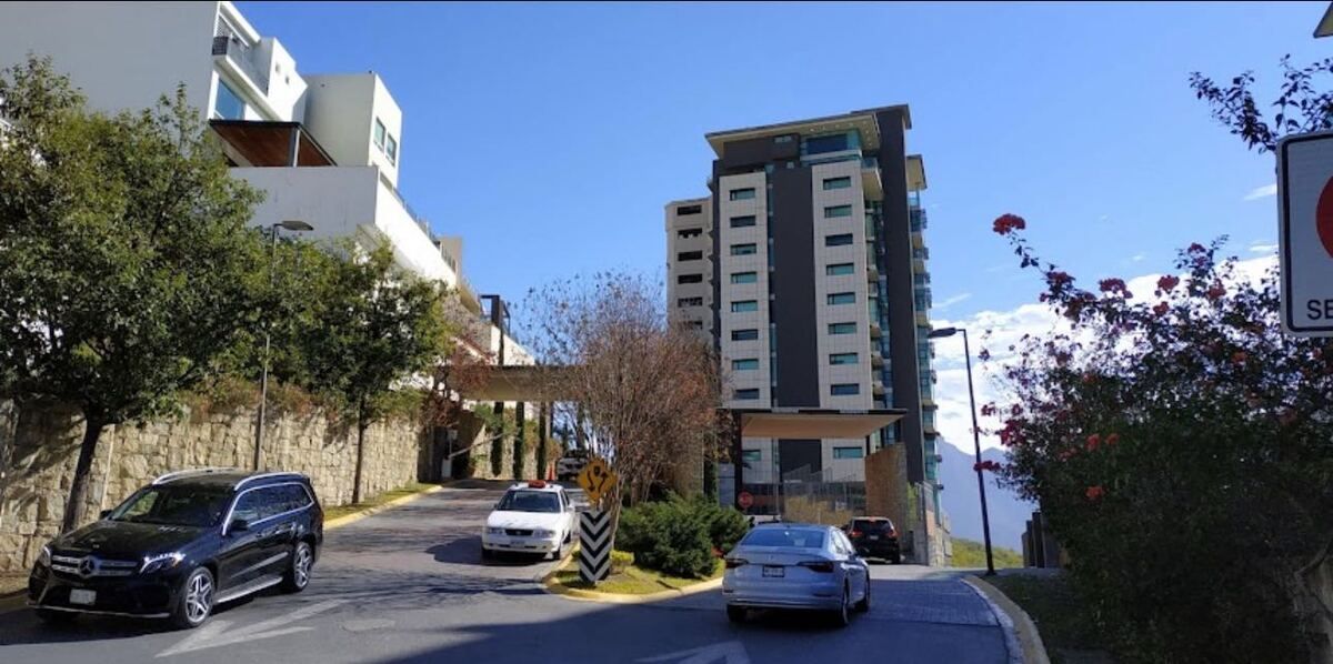 https://assets.easybroker.com/property_images/5472582/94842465/EB-UA2582.jpeg?version=1756146397