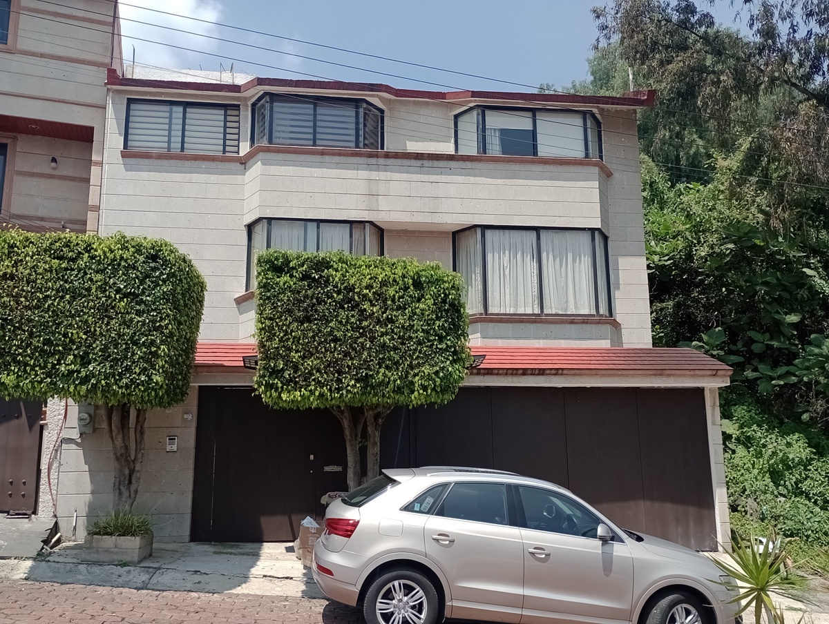 1 of 18: Casa en Venta en Colinas del Bosque Rayo Vende ®