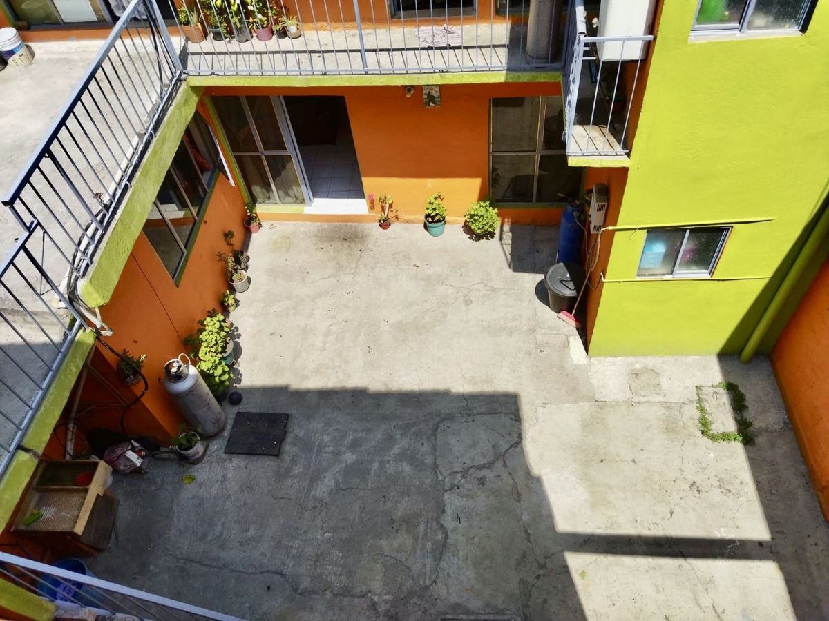 3 de 10: PATIO COMPARTIDO
