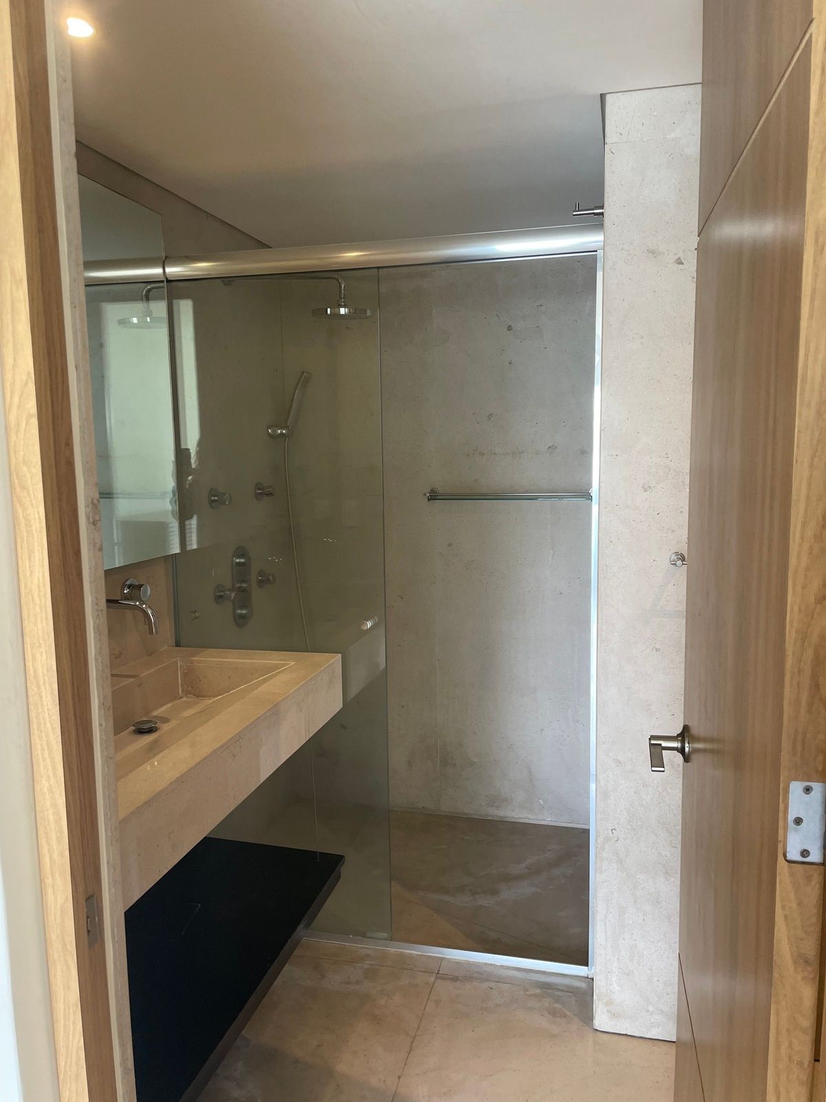 9 de 41: Baño visitas