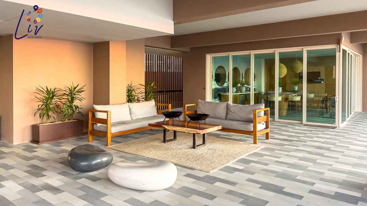 10 of 34: Lounge outdoor