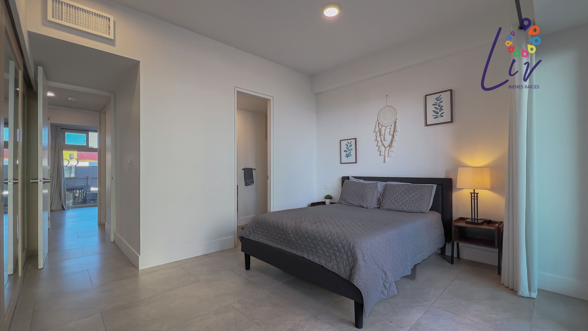 28 of 34: Master bedroom with Oceanview