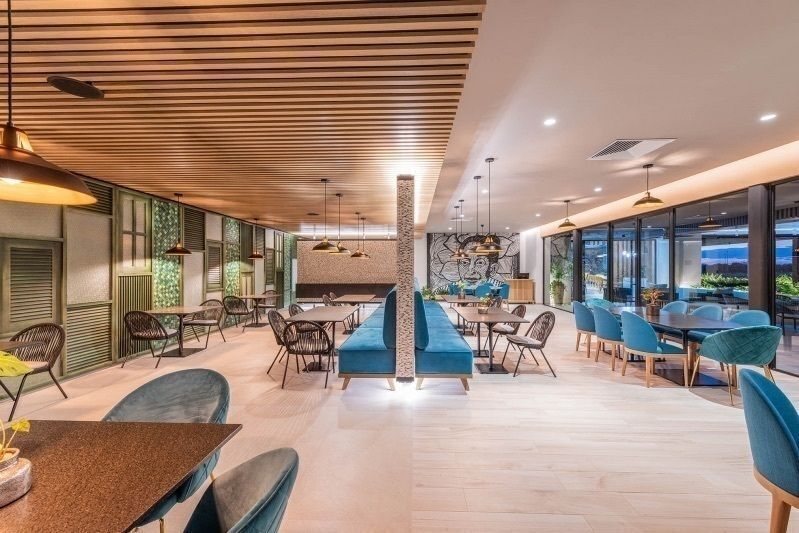 18 de 35: Restaurant