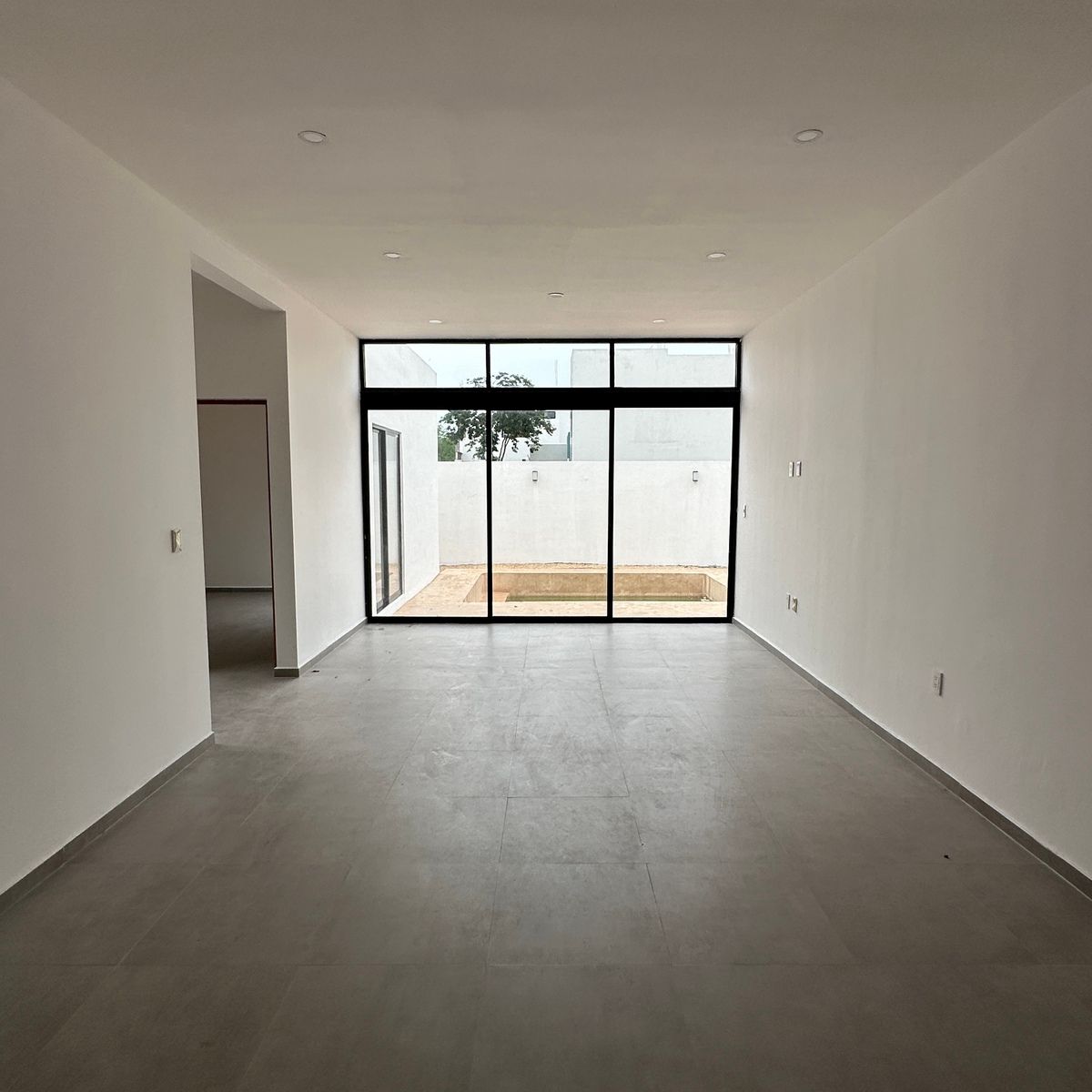 4 de 50: CASA MUESTRA