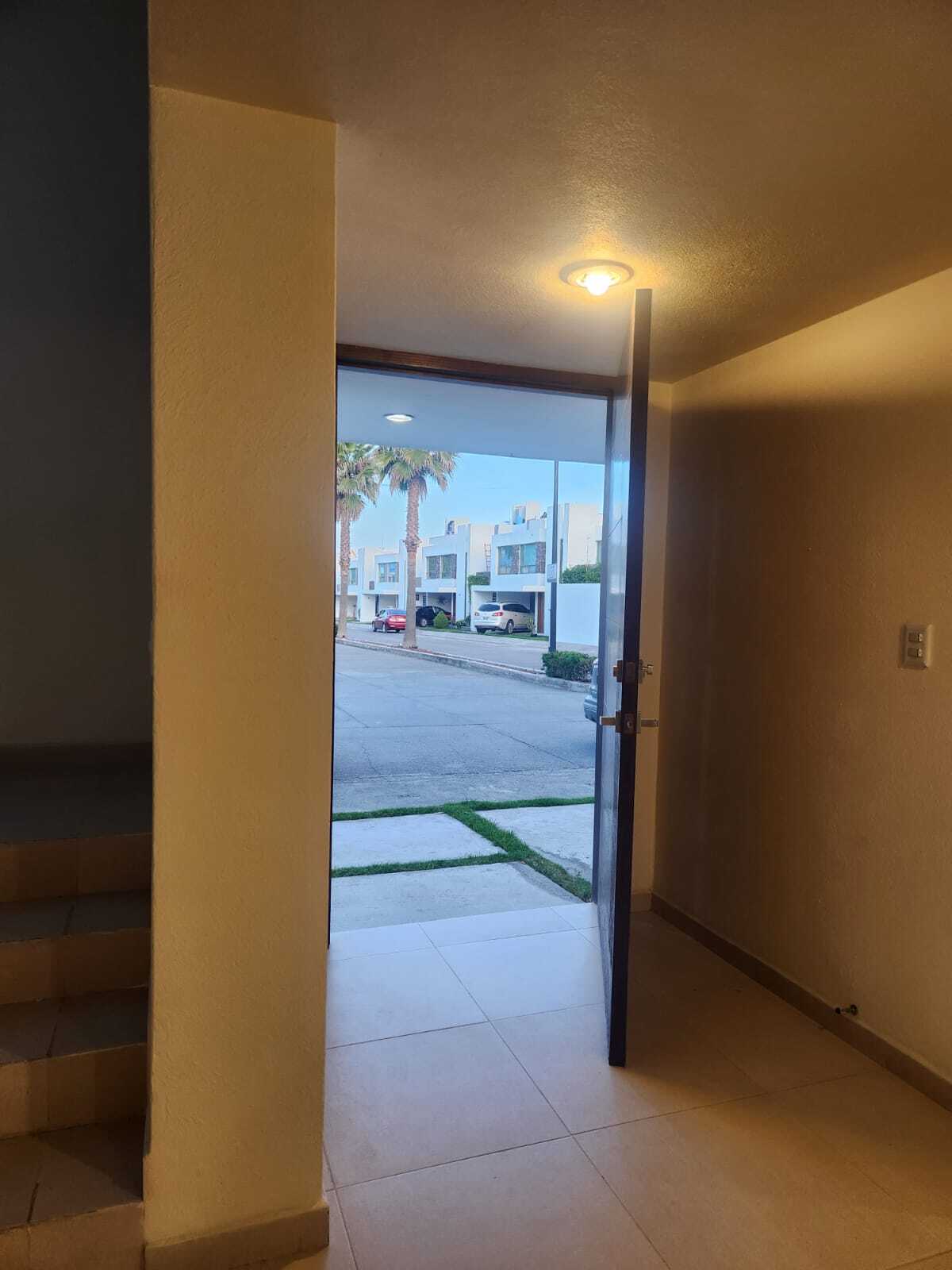 3 de 28