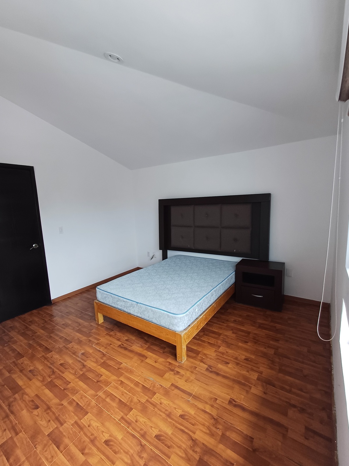 5 of 15: Habitación principal