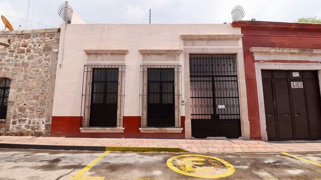 RESIDENCIA DE ESTILO ÚNICO EN EL CENTRO HISTÓRICO DE MORELIA - foto 1