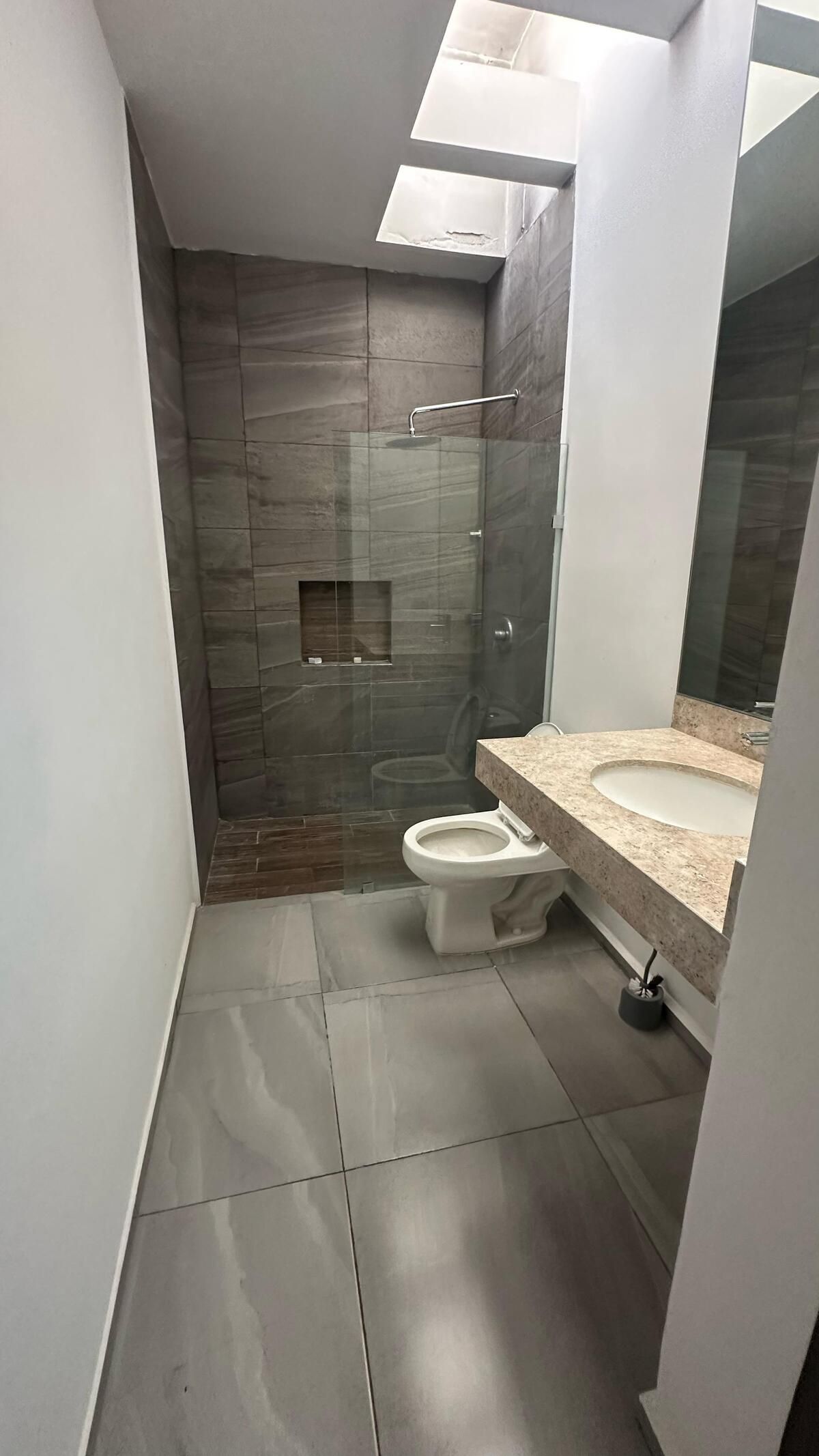 9 de 10: Baño Habitación Principal