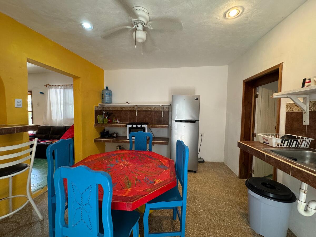 13 de 19: Área desayunador, cocina el departamento #1 y # 2