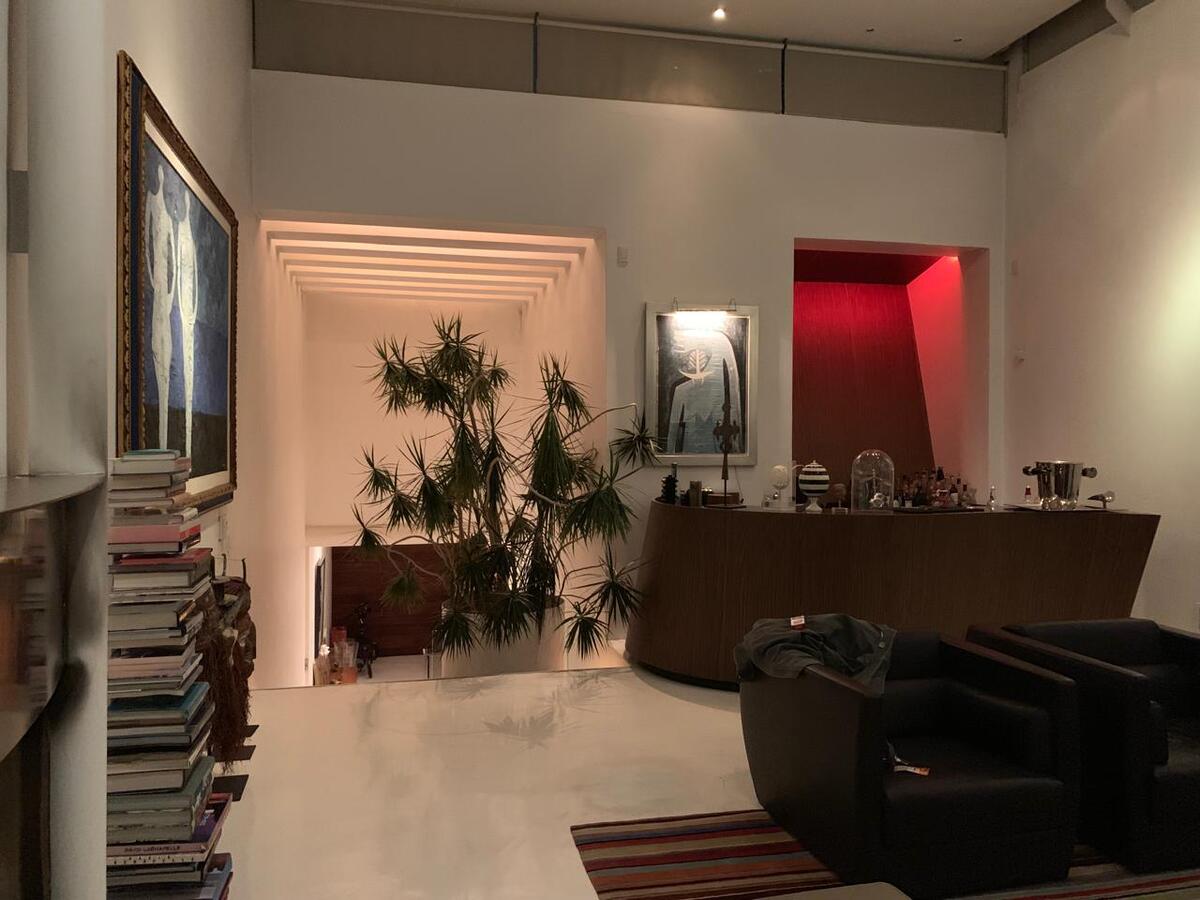 4 of 23: sala / bar