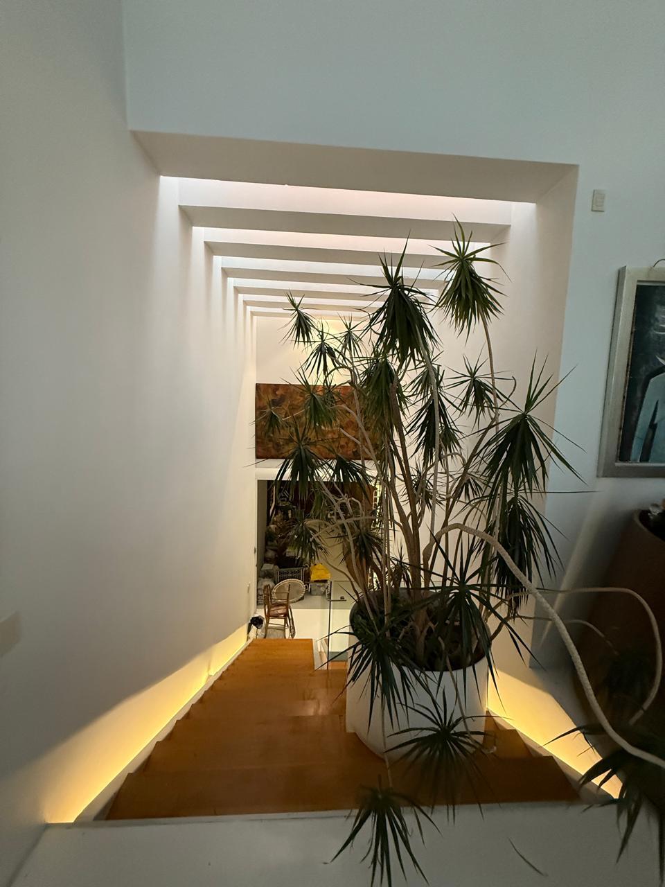 21 of 23: escaleras