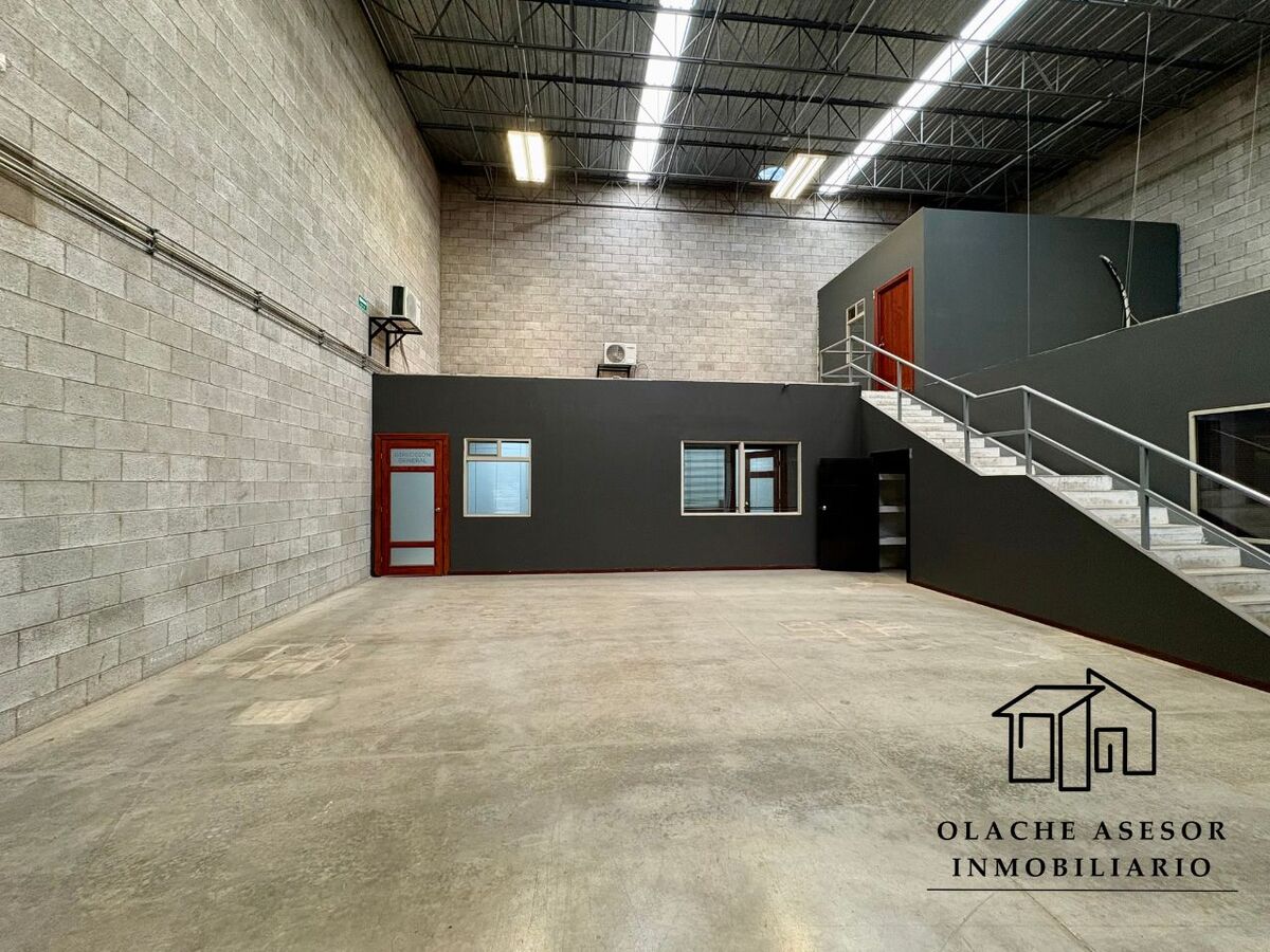 6 of 15: BODEGA / OFICINAS