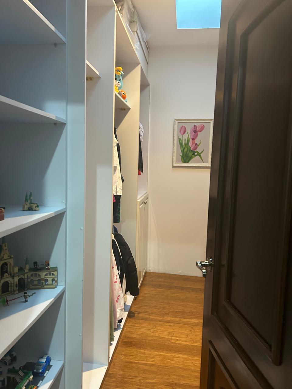 19 of 39: VESTIDOR