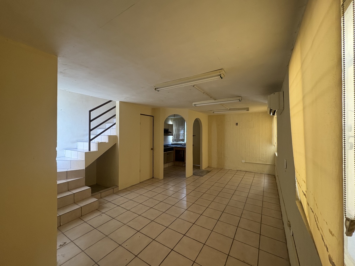 2 of 14: SALA / COMEDOR