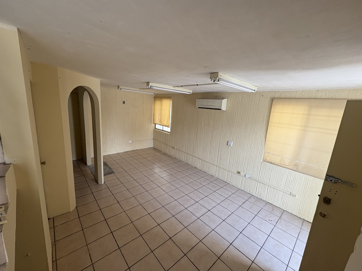 3 of 14: AREA SALA, COMEDOR