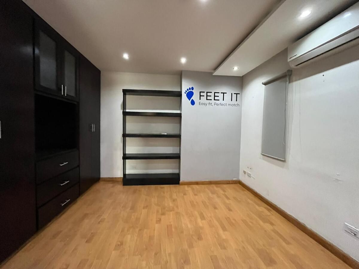 4 of 8: Consultorio #6