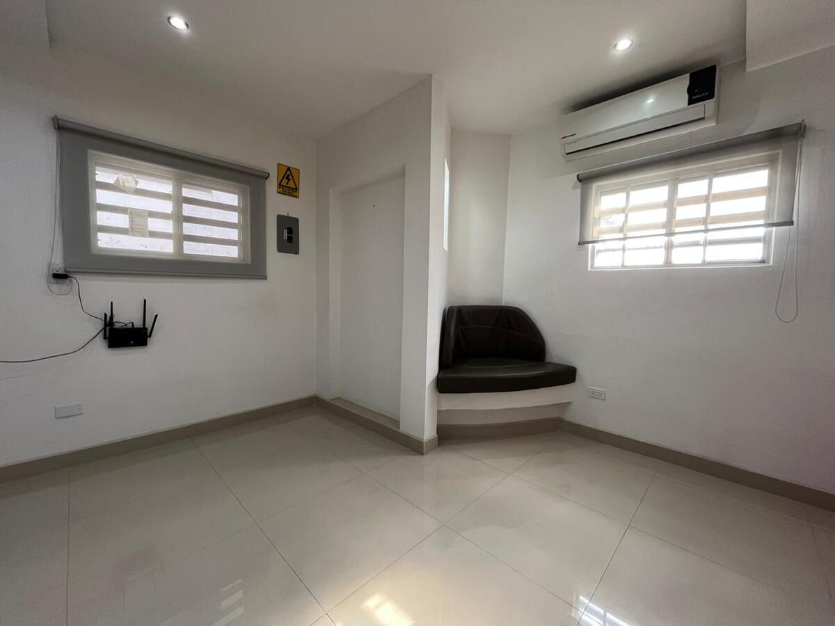 8 of 8: Consultorio #7