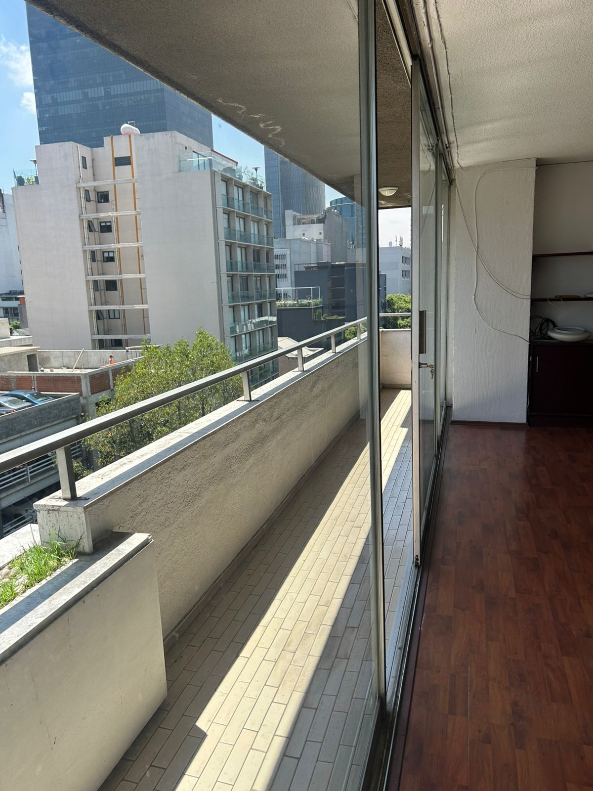 6 de 23: BALCON