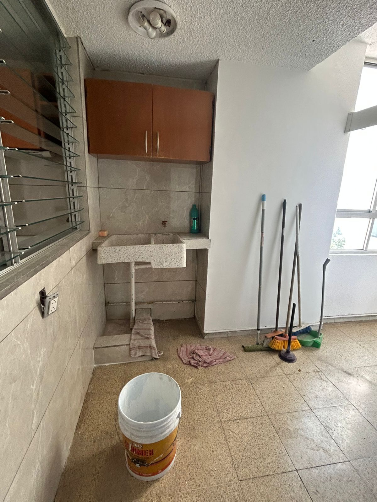 20 de 23: AREA DE LAVADO