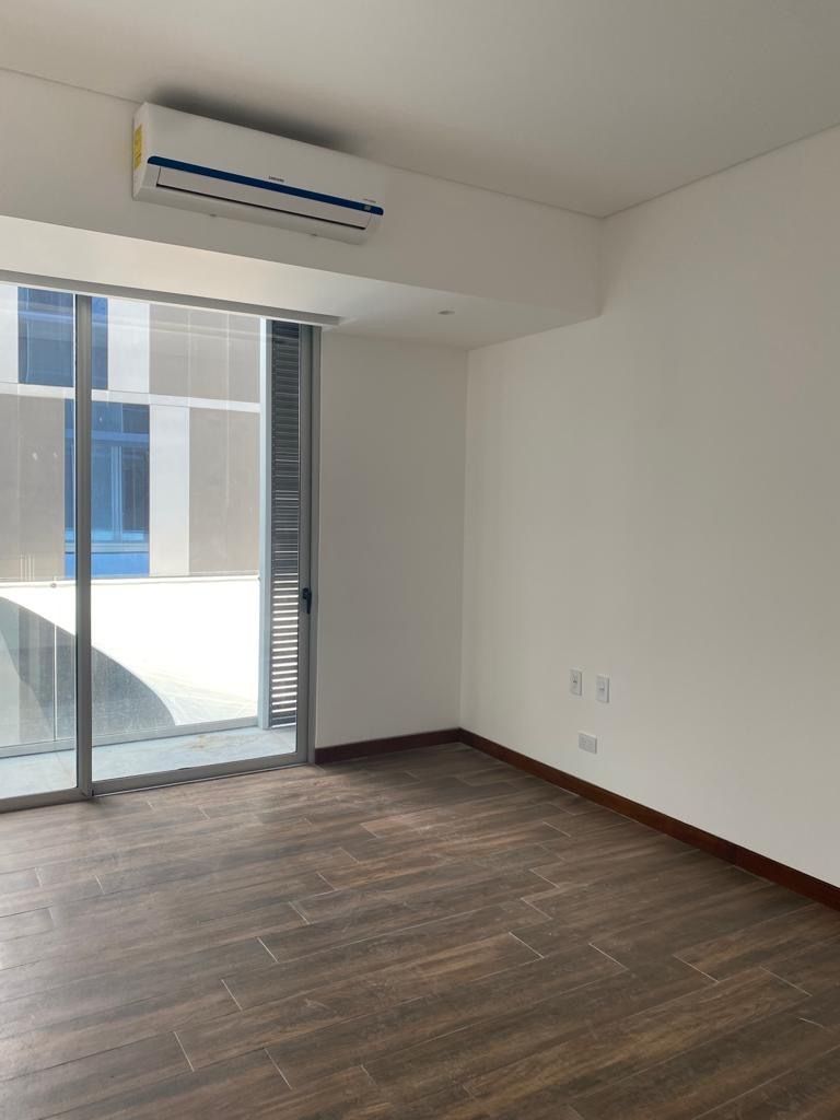 Apartamento en Zona 10, Guatemala, foto 10 de 27