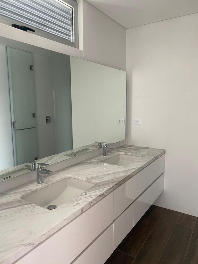 Apartamento en Zona 10, Guatemala, foto 15 de 27