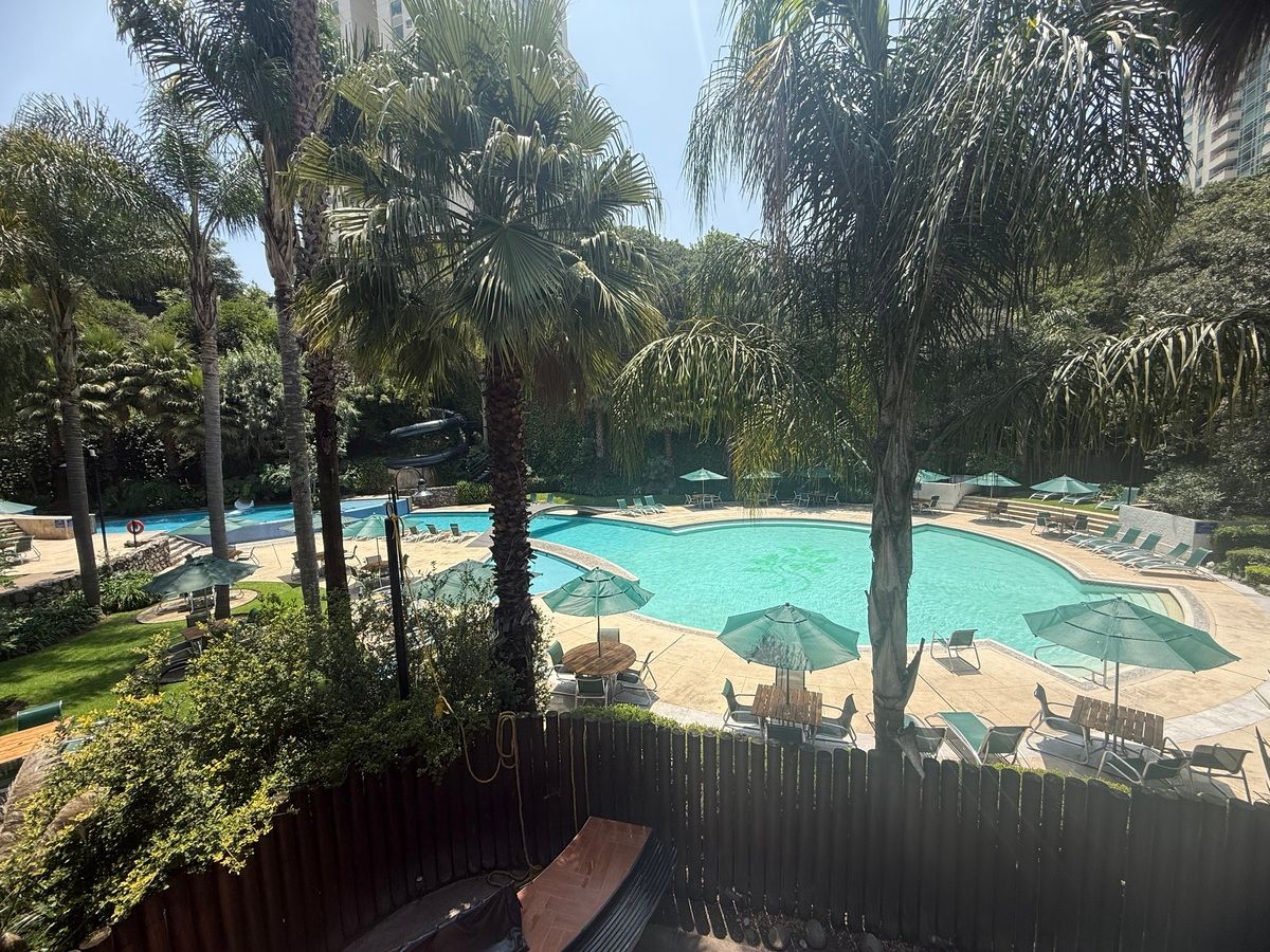 1 de 20: Alberca con tobogán