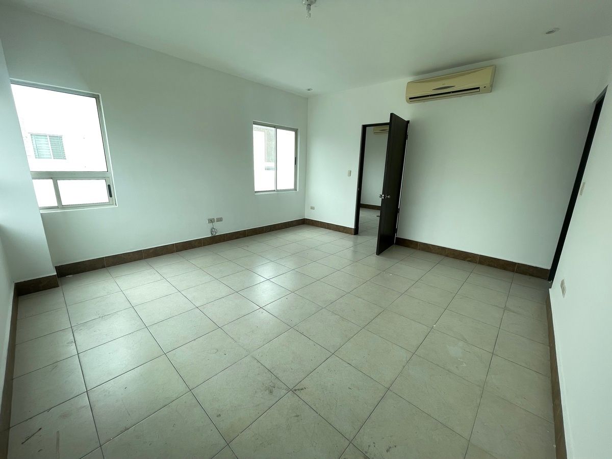 18 de 29: Habitación principal