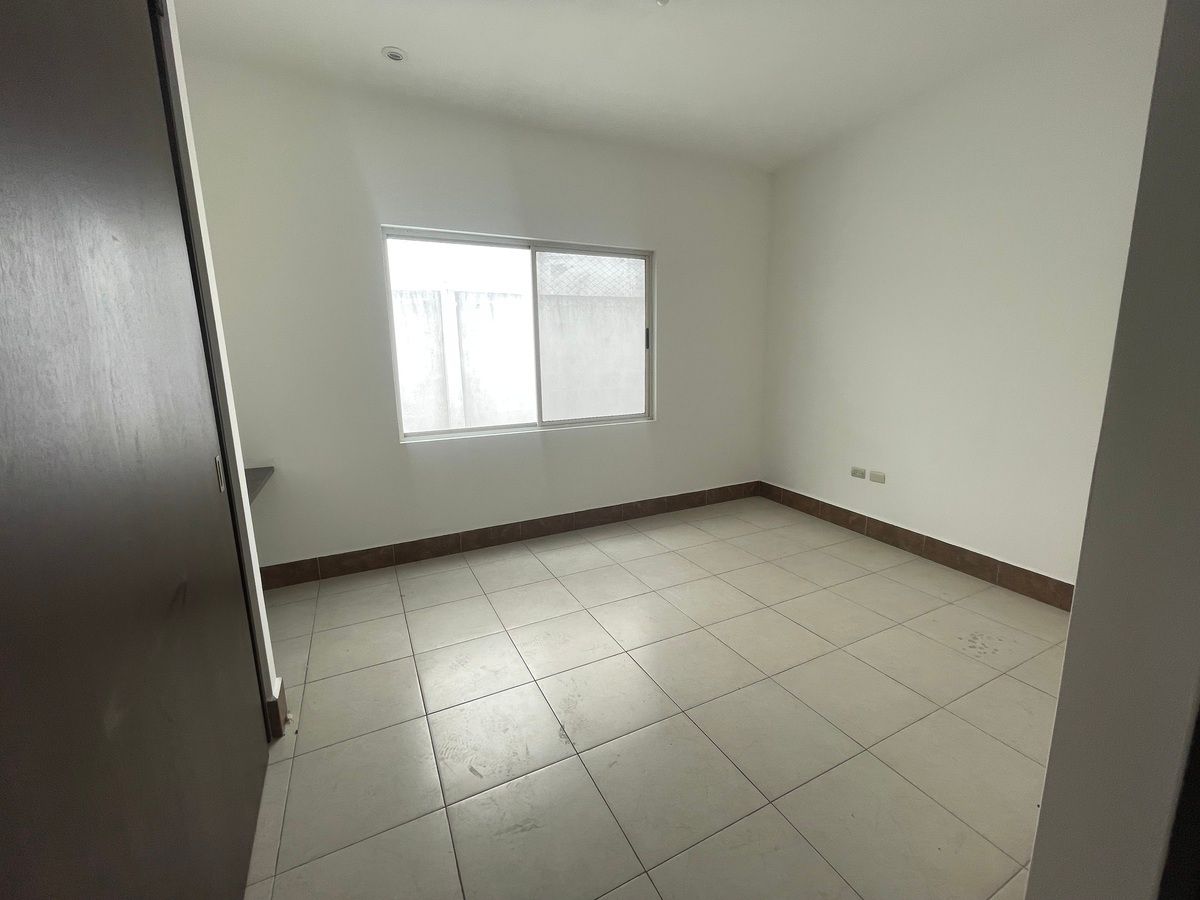 27 de 29: Recámara 3