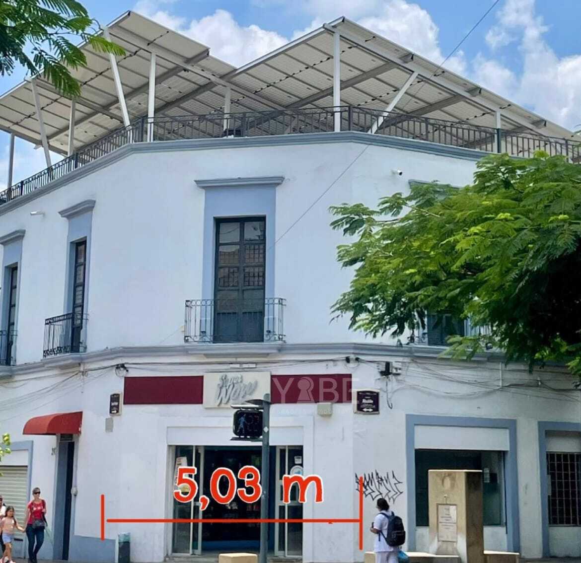3 de 6