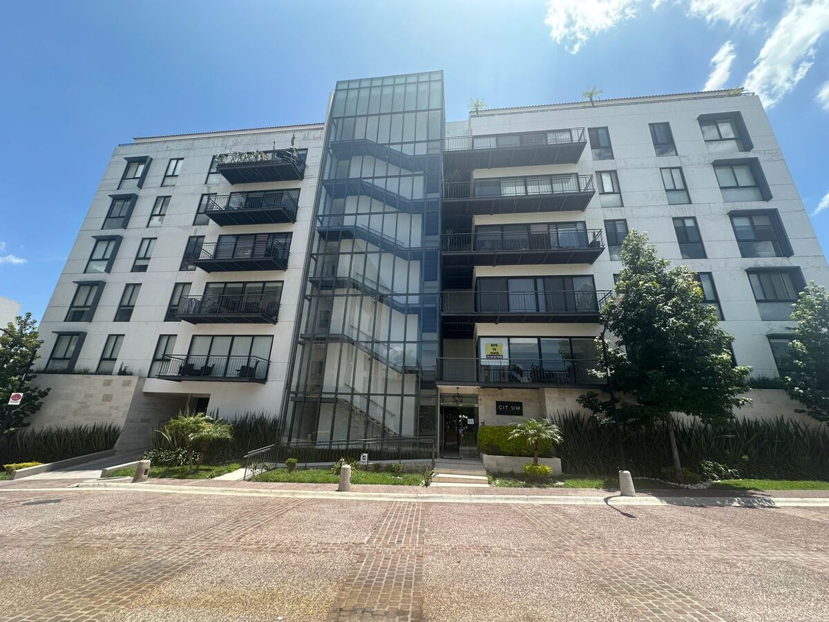 1 de 45: Fachada torre