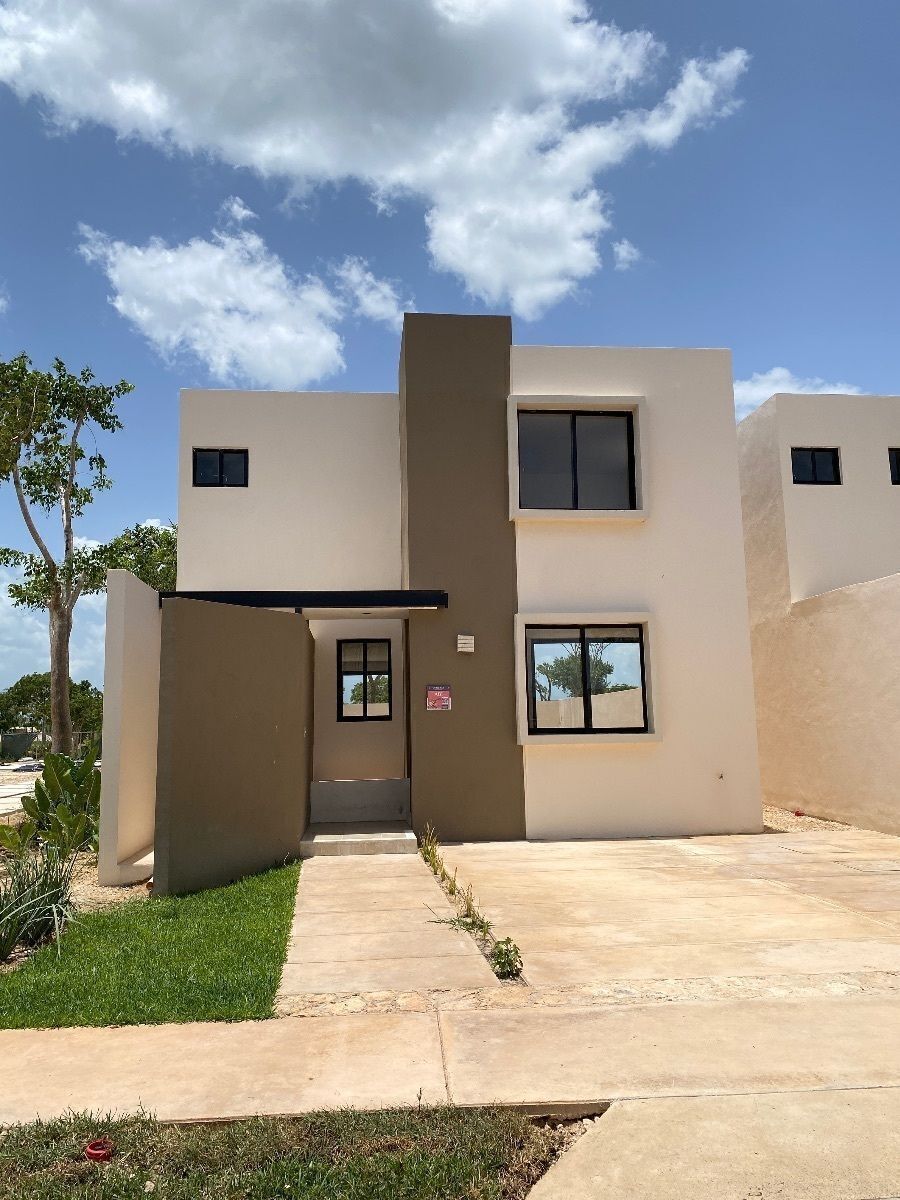 EN VENTA CASA DE 2 RECAMARAS EN CUMBRES NOVONORTE, MERIDA