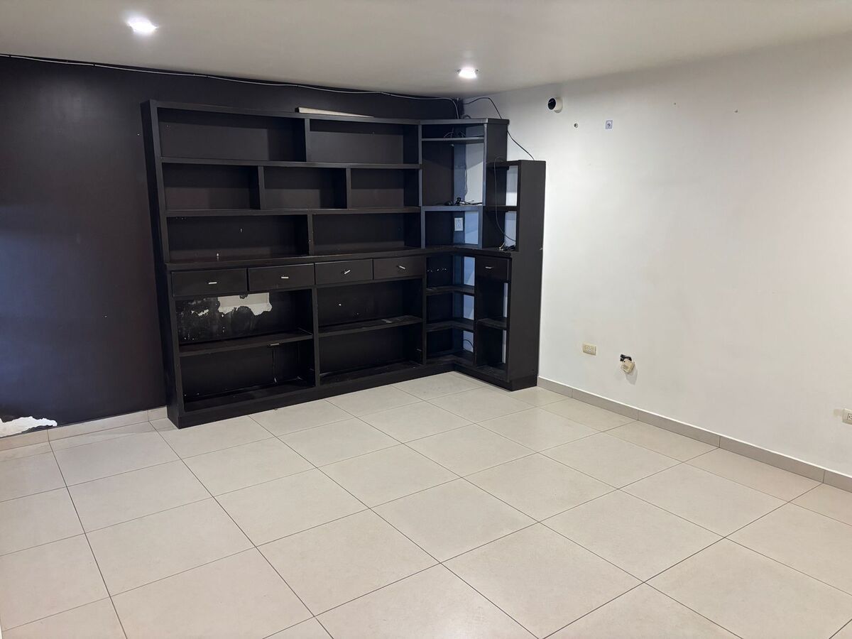 CASA EN VENTA EN VILLA COLONIAL, TIJUANA - foto 4